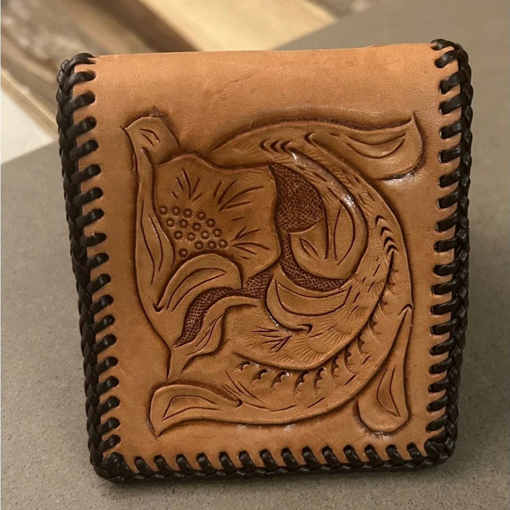 Wallet Handcrafted Leather Card Holder with Fish Design-no flaws